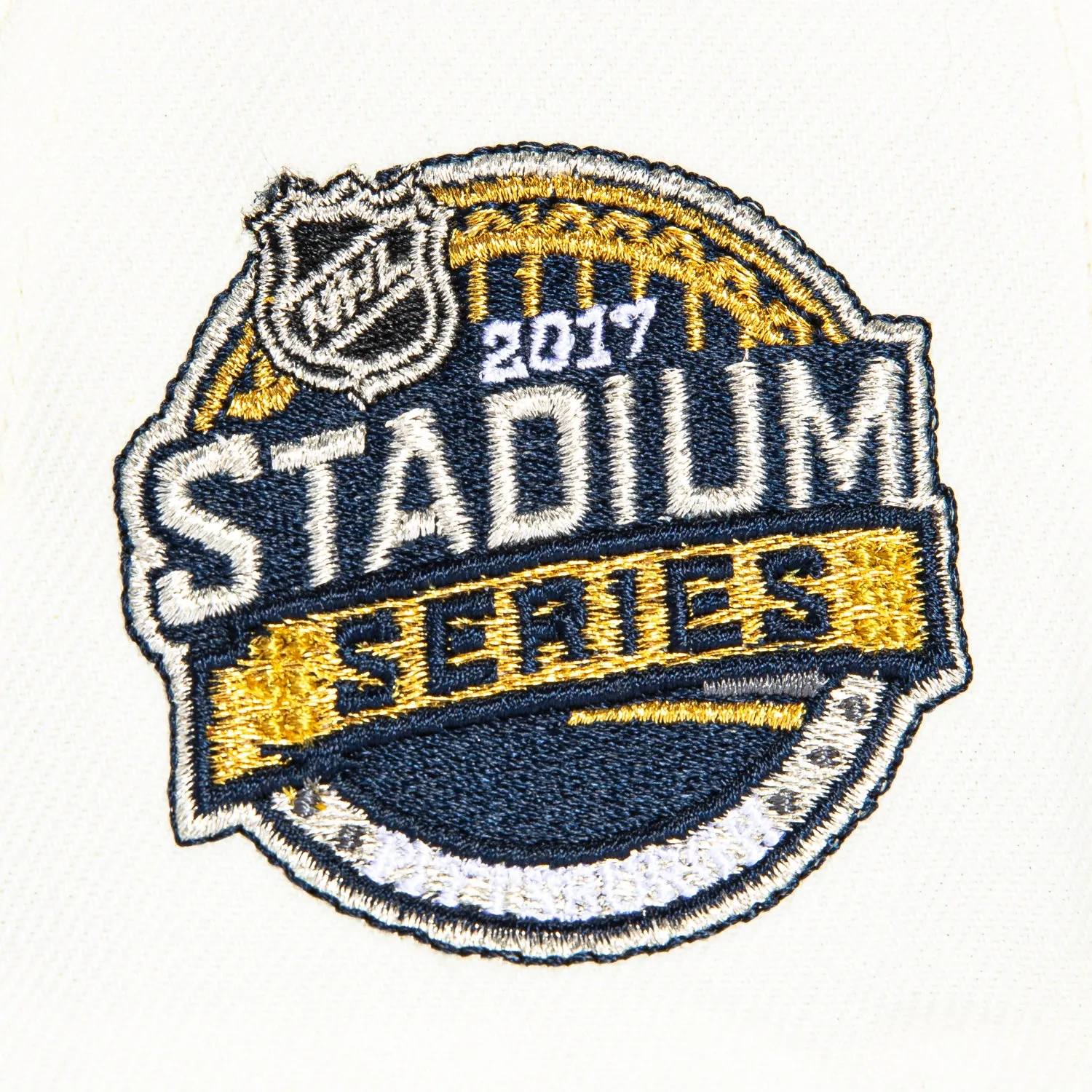 New Era 59Fifty Pittsburgh Penguins 2017 Stadium Series Patch Hat - White. Black